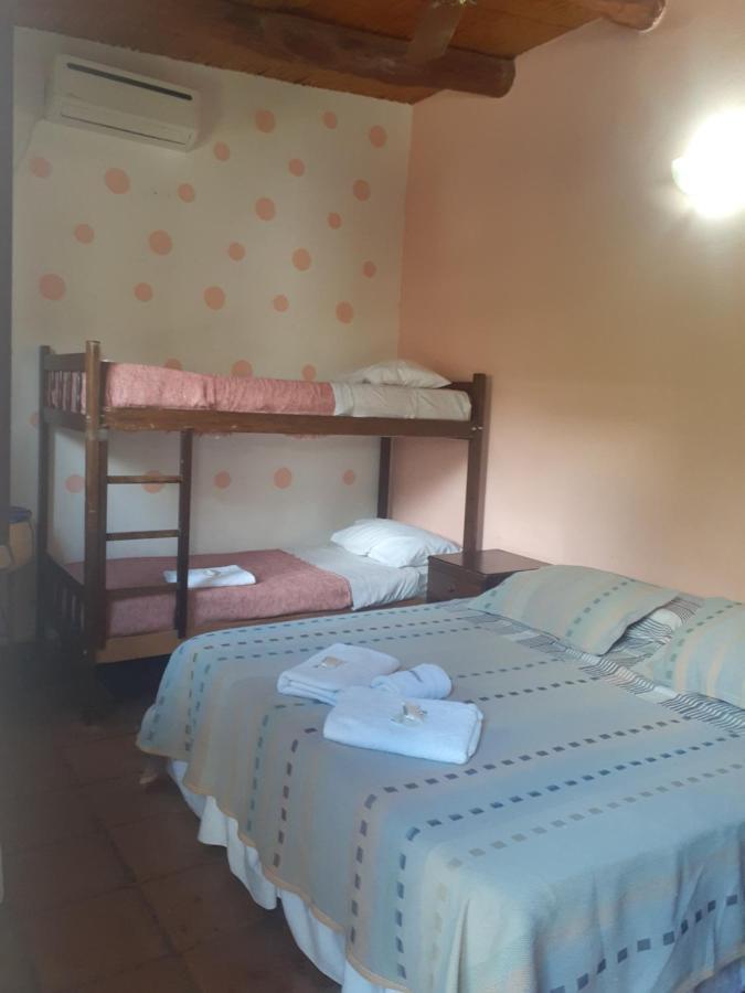 Hostal Candelaria Cafayate Eksteriør billede