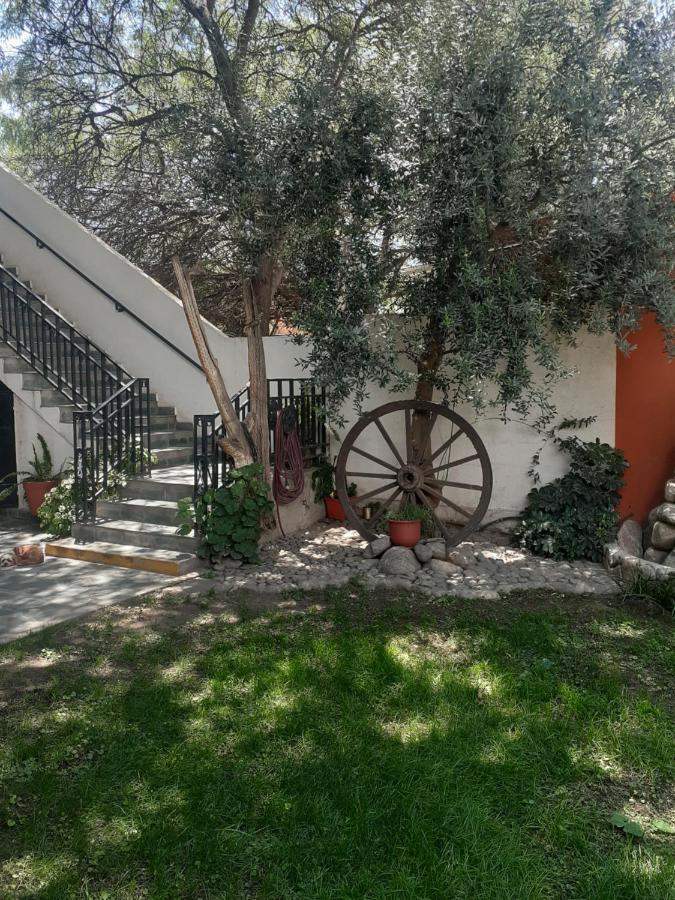 Hostal Candelaria Cafayate Eksteriør billede